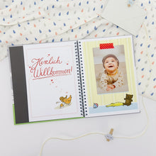 Lade das Bild in den Galerie-Viewer, Baby Tagebuch - Mein 1. Kalender
